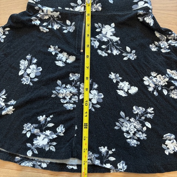 SO Skater Skirt Black White Summer Floral Soft Flowy Women's Small - Picture 3 of 4